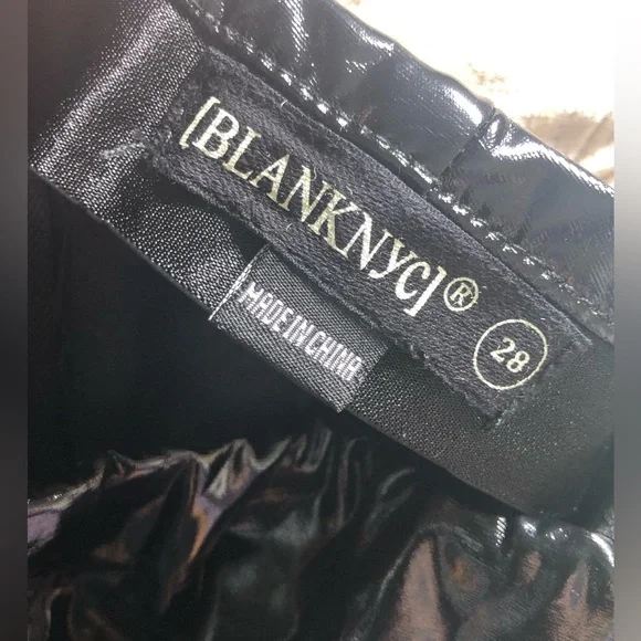 NWOT Blank NYC x Revolve Bang Patent High Rise Leggings in Shiny Black - Size 28 - Picture 4 of 6